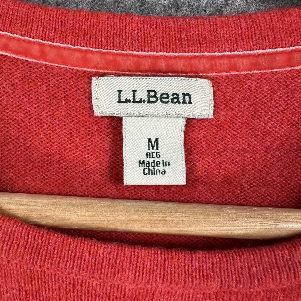 L.L.Bean Sweater Womens Medium Red 100% Cashmere Crewneck Pullover Knit - Picture 3 of 13